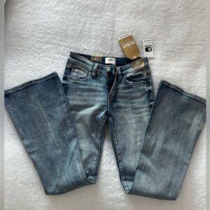 BKE Women’s Light Blue Flare Jeans